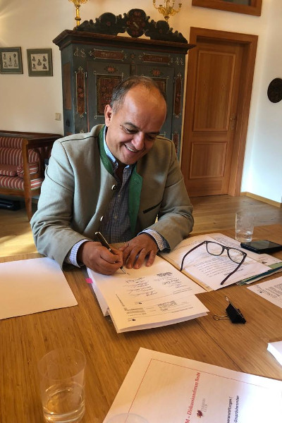 Mag. Robert Eckschlager